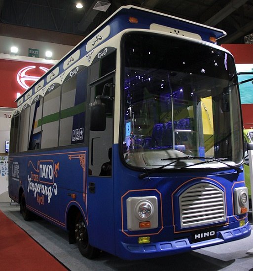 Bus TAYO berbasis dari Hino Bus FB 130.  Ist